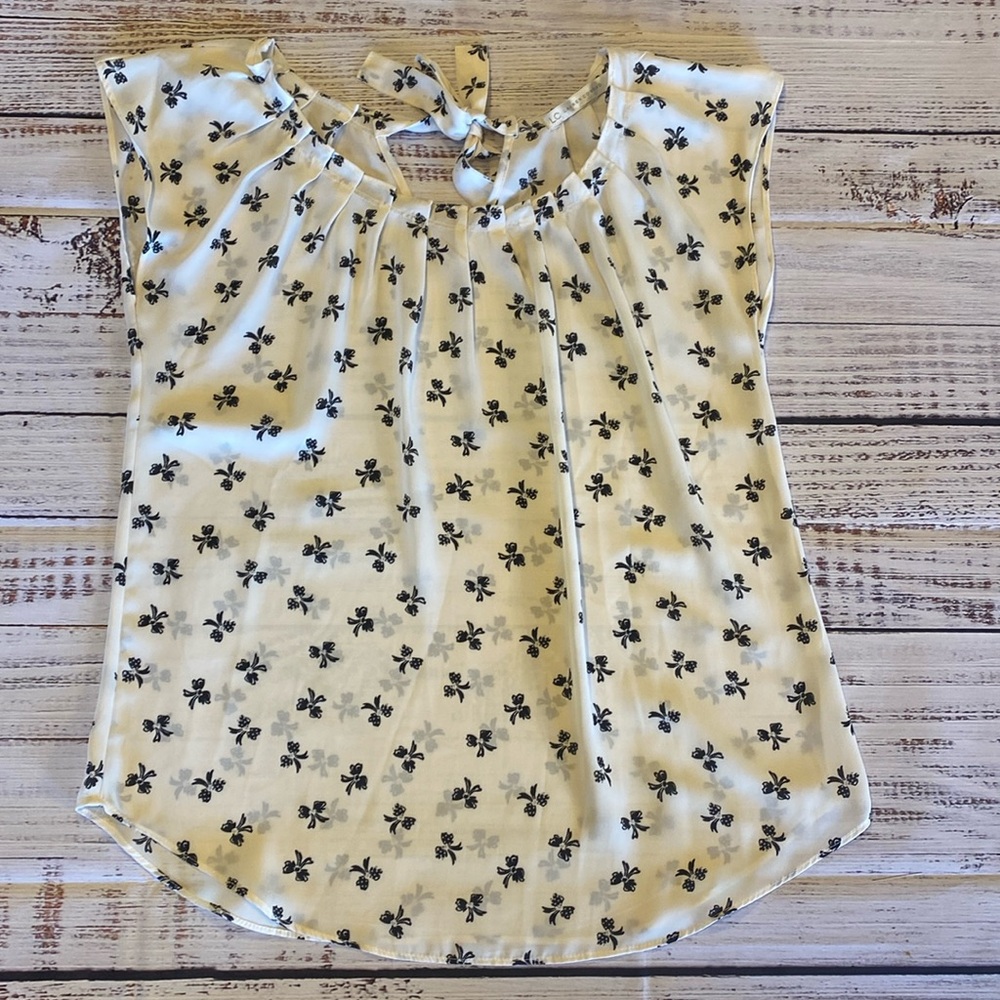 LC Lauren Conrad top size medium.